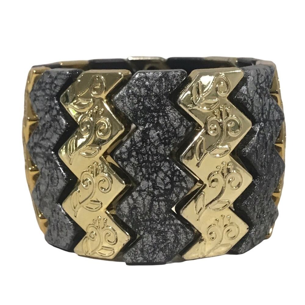 Costume Jewelry Stretch Bracelet Gold and Gray Zig Zag Pattern 1 5/8” Wide